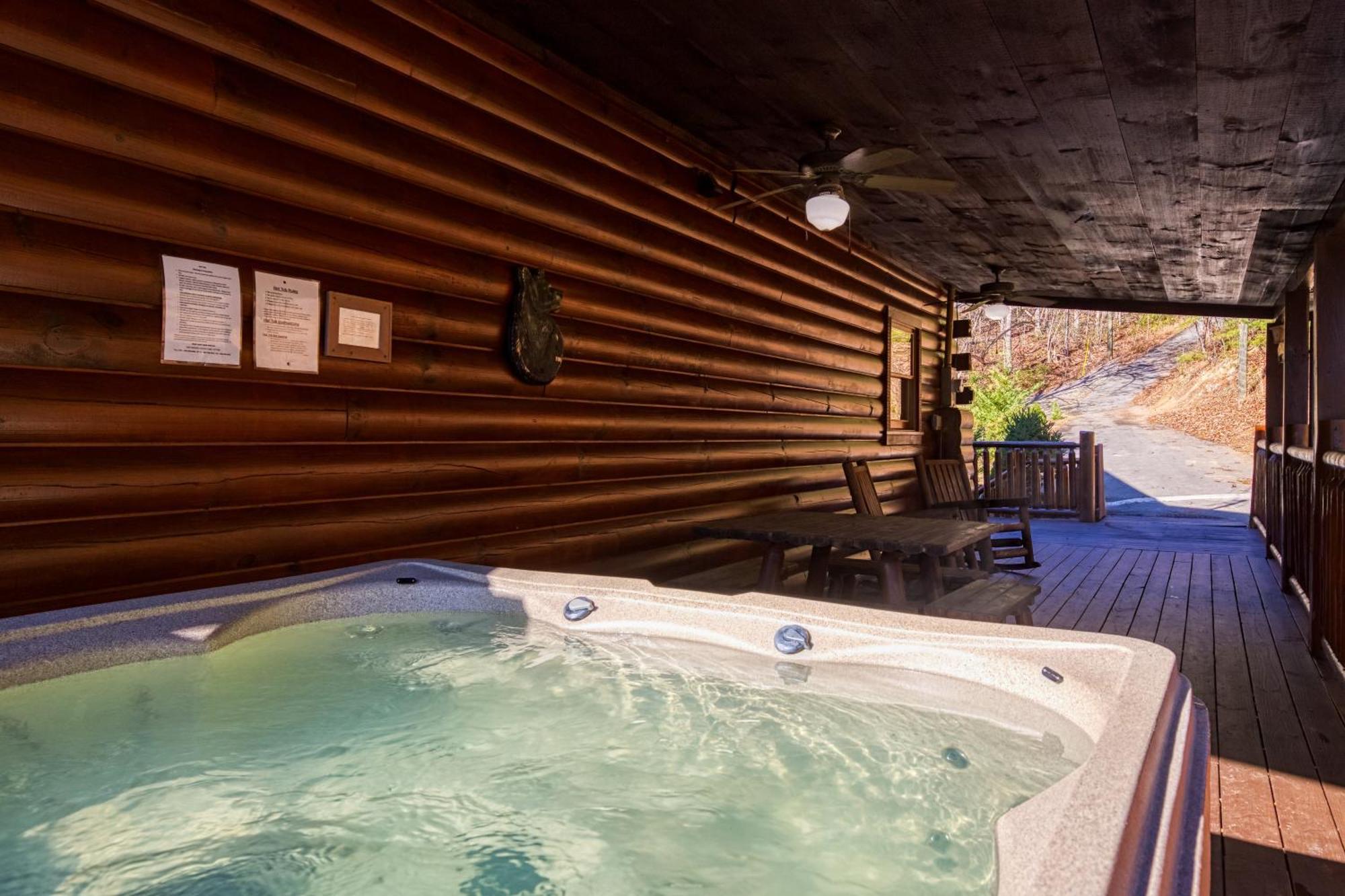 Heavenly Bear, Hot Tub, 1089 Of Free Attraction Tickets For Each Paid Day, Dollywood And More Sevierville Ngoại thất bức ảnh