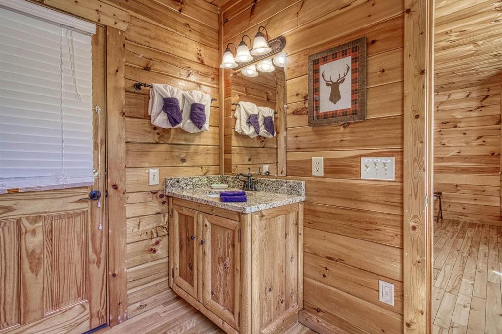 Heavenly Bear, Hot Tub, 1089 Of Free Attraction Tickets For Each Paid Day, Dollywood And More Sevierville Ngoại thất bức ảnh