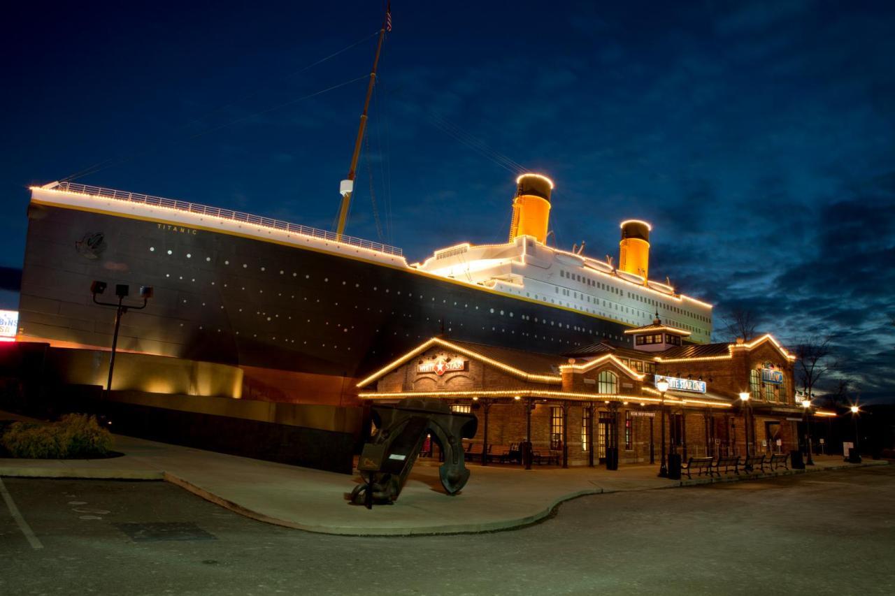 Heavenly Bear, Hot Tub, 1089 Of Free Attraction Tickets For Each Paid Day, Dollywood And More Sevierville Ngoại thất bức ảnh