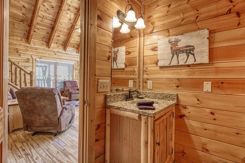 Heavenly Bear, Hot Tub, 1089 Of Free Attraction Tickets For Each Paid Day, Dollywood And More Sevierville Ngoại thất bức ảnh